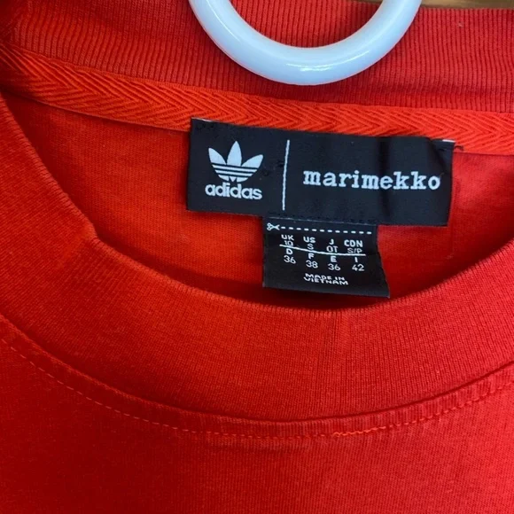 Adidas x marimekko 70s vibe red pink orange and purple T shirt  dress small - Picture 3 of 7